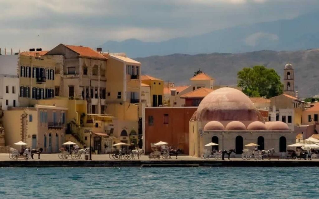 chania-mosque-horses-1080x675
