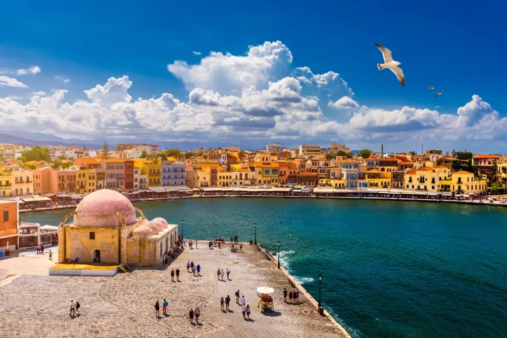 mosque-in-the-old-venetian-harbor-of-chania-town-on-crete-island-greece-old-mosque-gm